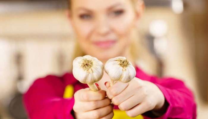 Garlic Side Effects: వెల్లుల్లి మోతాదు మించితే కలిగే దుష్పరిణామాలివే