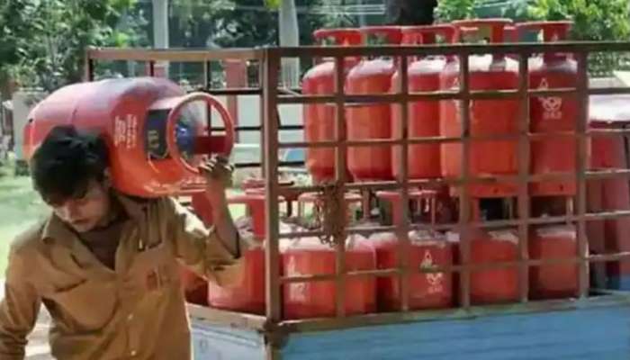 LPG Gas Cylinder: గ్యాస్ సిలిండర్లకు క్యూఆర్ కోడ్.. ప్రభుత్వం సరికొత్త నిర్ణయం