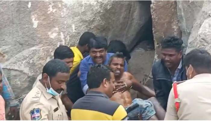 Man stuck in Caves: గుహలో చిక్కుకున్న రాజును రక్షించిన రెస్క్యూ టీమ్.. అశోక్ పాత్ర కీలకం