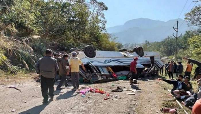 Manipur Bus Accident: ఘోర రోడ్డు ప్రమాదం.. ఏడుగురు విద్యార్థులు మృతి 
