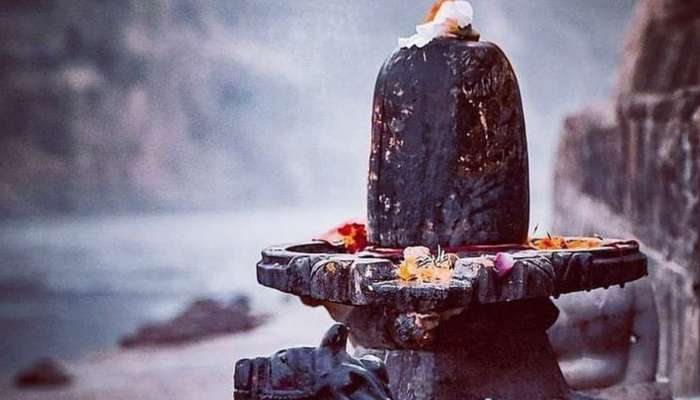 Shiva Puja Vidhi: శివలింగానికి నీటిని సమర్పించే విధానాలు.. పాత్ర, ముఖ దిశ, మంత్రం వివరాలు ఇవే!