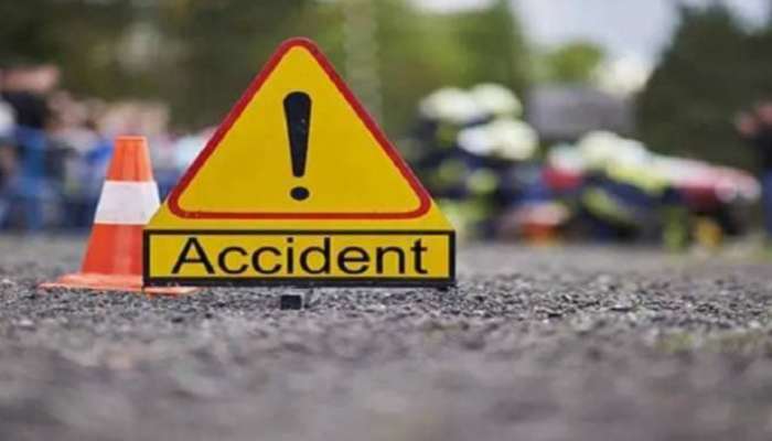 UP Road Accident: ఘోర రోడ్డు ప్రమాదం.. ఆరుగురు మృతి.. పోలీసులపై రాళ్లు విసిరిన స్థానికులు