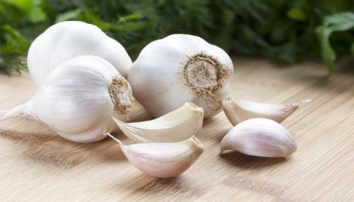 Garlic benefits: వామ్మో... వెల్లుల్లి తినడం వల్ల ఇన్ని ప్రయోజనాలున్నాయా?