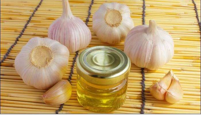 Garlic Benefits: రోజుకు ఒక్క వెల్లుల్లి రెమ్మ తింటే చాలు..కొలెస్ట్రాల్, బీపీ వంటి సీరియస్ వ్యాధులు మటుమాయం
