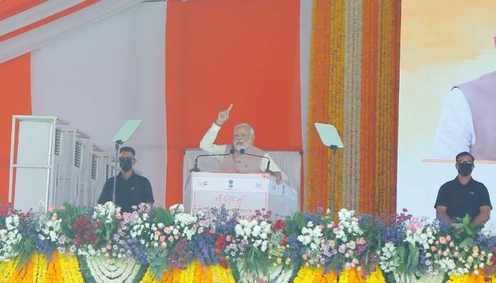 PM Modi Speech @ Parade Ground: CM KCR టార్గెట్‌గా PM Modi ప్రసంగం.. అవినీతిపరులపై చర్యలు ఖాయం