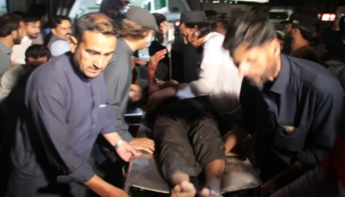 Pakistan: పోలీసు స్టేషన్‌లో బ్లాస్ట్.. 12 మంది మృత్యువాత, 40 మందికిపైగా గాయాలు..