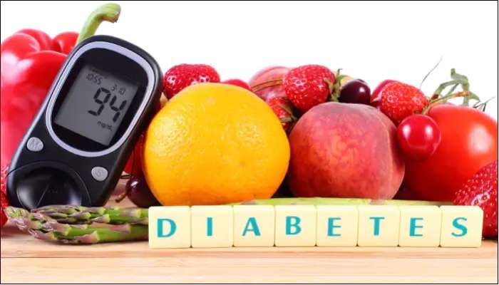 Diabetic Foods: మధుమేహంతో బాధపడుతున్నారా, రోజూ ఈ 4 పండ్లు తింటే చాలు 