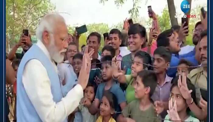 PM Modi conversation with kids at kalaburagi Karnataka election campaign