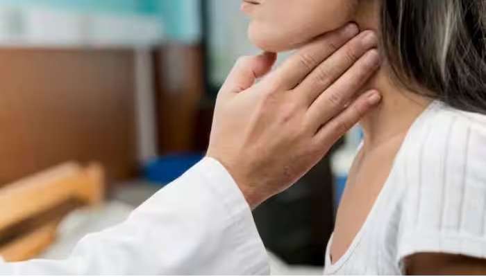 Thyroid Problem: థైరాయిడ్‌తో బాధపడుతున్నారా, లైఫ్‌స్టైల్‌లో ఈ మార్పులు తప్పనిసరి