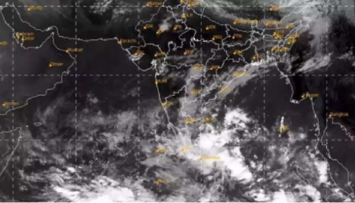 Heavy Rains Alert: బంగాళాఖాతంలో అల్పపీడనం, మరో 4 రోజులు భారీ వర్షాలు