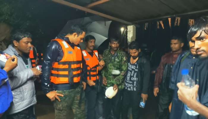 Telangana Rain Updates: అర్ధరాత్రి అభయారణ్యంలో 80 మంది పర్యాటకులు.. ఒక్క ఫోన్‌ కాల్‌తో..!