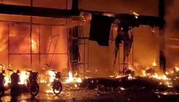 TVS Showroom Fire Accident: భారీ అగ్నిప్రమాదం..300 వాహనాలు బుగ్గిపాలు!!