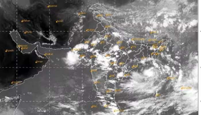 Heavy Rains Alert: బంగాళాఖాతంలో భారీ అల్ప పీడనం, ఏపీ- తెలంగాణల్లో భారీ వర్షాలు