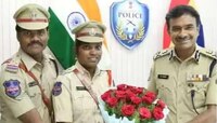 Hyderabad Police Couple Pre-wedding Shoot: సీవీ ఆనంద్‌ను కలిసిన పోలీసు వైరల్ కపుల్ 