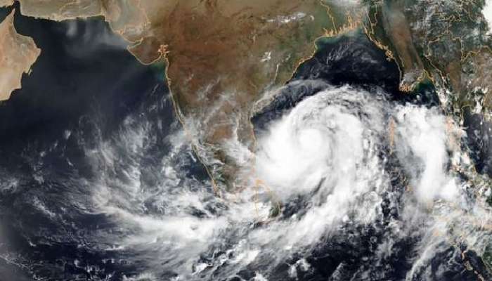 Heavy Rains Alert: బంగాళాఖాతంలో అల్పపీడనం, ఏపీ,, తెలంగాణకు భారీ వర్ష సూచన