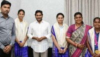 CM Jagan: ఆసియా గేమ్స్‌ పతక విజేతలకు నగదు పురస్కారం.. ఒక్కొక్కరికి ఎంతంటే..?