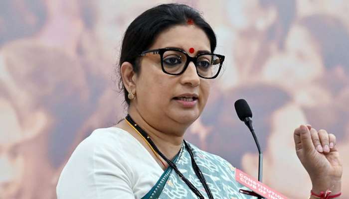 బగావో కేసీఆర్.. జితావో బీజేపీ.. నారీశక్తి వందన కార్యక్రమంలో కేంద్రమంత్రి స్మృతి ఇరానీ 