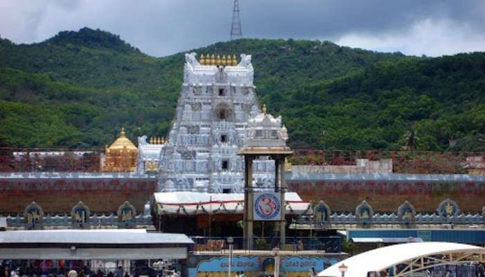 Tirumala Temple: తిరుమల భక్తులకు అలర్ట్.. ఆ రోజు ఆలయం మూసివేత