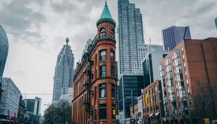 Canada Employment Rules: కెనడాకు వెళుతున్న విద్యార్థులకు షాక్.. ఒకేసారి డబుల్ పెంపు..!