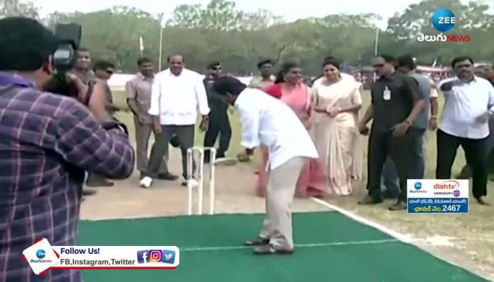 Andhra Pradesh Chief Minister CM Jagan Batting In Adudam Andra Program 