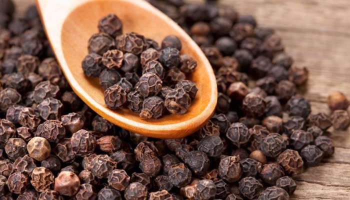 Black Pepper Powder: నల్ల మిరియాలు పొడి ఉపయోగించడం వల్ల కలిగే లాభాలు!