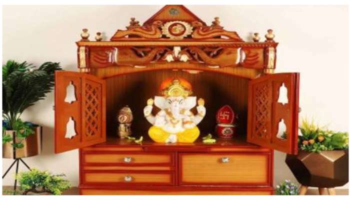 Vastu Tips For Puja Room: ఇంట్లో పూజగది చెక్కతో చేసింది పెట్టుకోవడం అశుభమా?