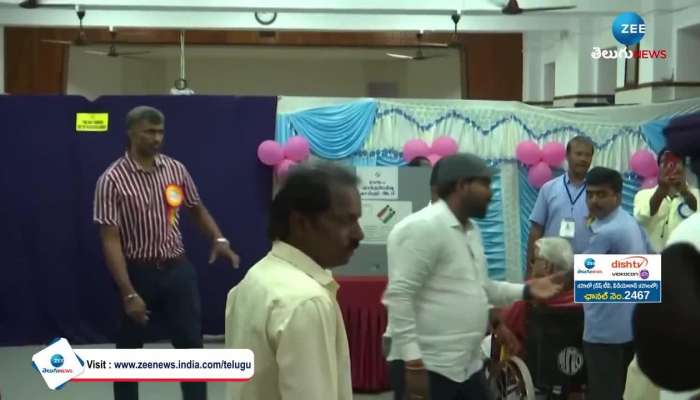 Hero Rajinikanth Casted Vote in tamilnadu elections 2024 rn