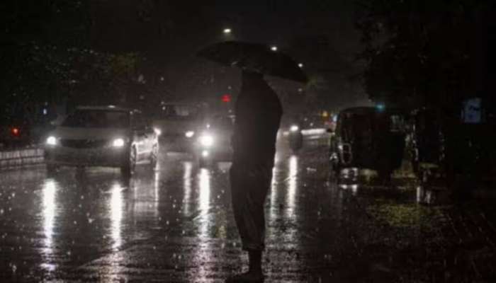 Delhi rains: ఢిల్లీలో భారీ వర్షాలు..సబ్జీ మండి ప్రాంతంలో కుప్పకూలిన భవనం..!!