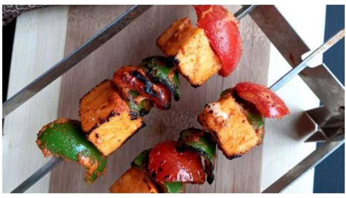 Paneer Tikka: పన్నీర్ టిక్కాను ఇలా రుచికరంగా సింపుల్‌గా తయారు చేసుకోవచ్చు..