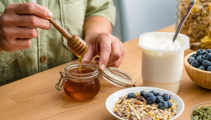 Honey Combinations: తేనెను వీటితో కలిపి తింటున్నారా? తస్మాత్‌ జాగ్రత్త!!