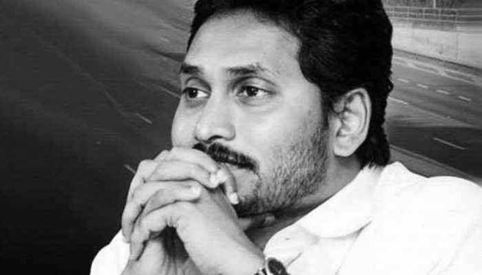 YS Jagan Mohan Reddy: దగా.. మోసం..! నమ్ముకున్నోళ్లే నట్టేట ముంచుతున్నారు..! జగన్ సన్నిహితులే పార్టీనీ వీడటంపై క్యాడర్ గుస్సా..!