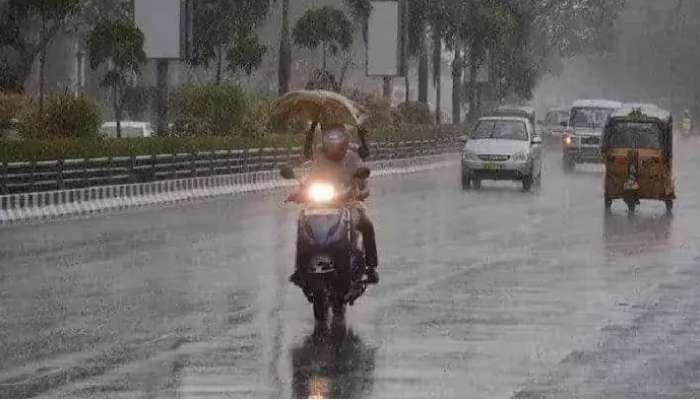 Heavy Rains Alert: ఏపీ, తెలంగాణలోని ఈ జిల్లాల్లో వచ్చే మూడు రోజులు భారీ నుంచి అతి భారీ వర్షాలు