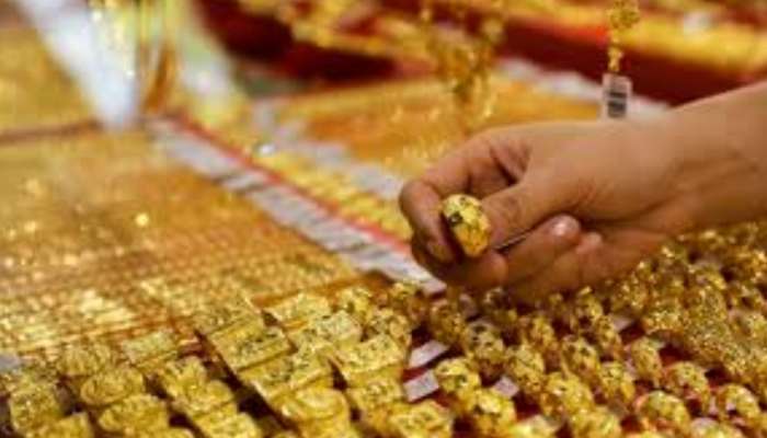 Gold Rate Today: పసిడి ప్రియులకు శుభవార్త..దిగివస్తున్న బంగారం ధరలు..నేటి ధరలు ఎలా ఉన్నాయంటే? 