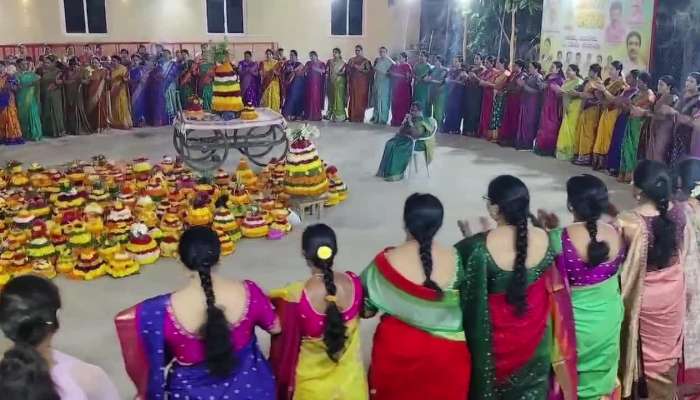 Kukatpally Celebrates Bathukamma Event One Day Before Of Festival Why You Know Rv