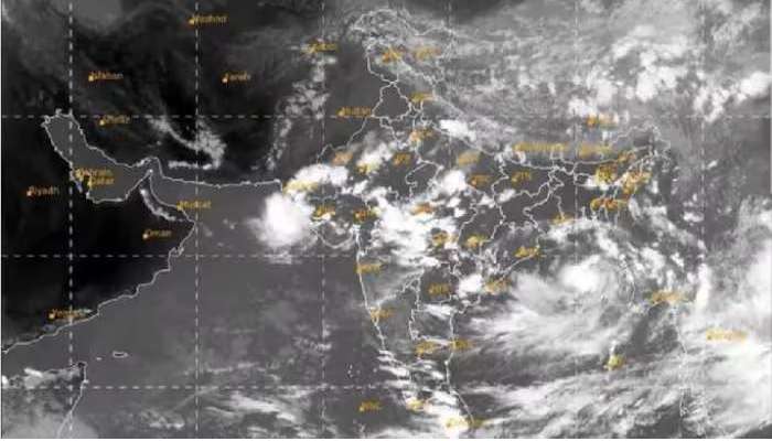 AP Rains Alert: తీవ్ర అల్పపీడనం, ఏపీలోని ఈ జిల్లాలకు భారీ వర్షాలు