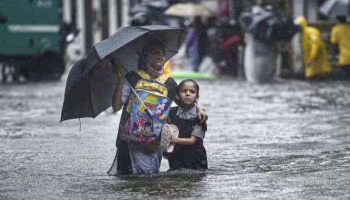 Weather Update: ఏపీ, తమిళనాడులోని ఈ జిల్లాలకు రెడ్ అలర్ట్, మరో మూడ్రోజులు భారీ వర్షాలు