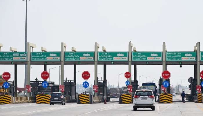 Toll Plaza: ఏపీలో టోల్ బాదుడు, ఎన్నిసార్లు దాటితే అన్నిసార్లు కట్టాల్సిందే