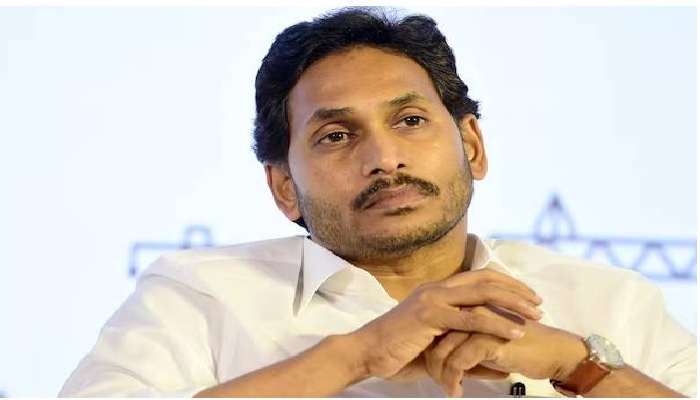 Ys Jagan: జగన్ మార్క్ రాజకీయం మొదలైనట్టేనా, షర్మిల పదవికి చెక్ పడనుందా