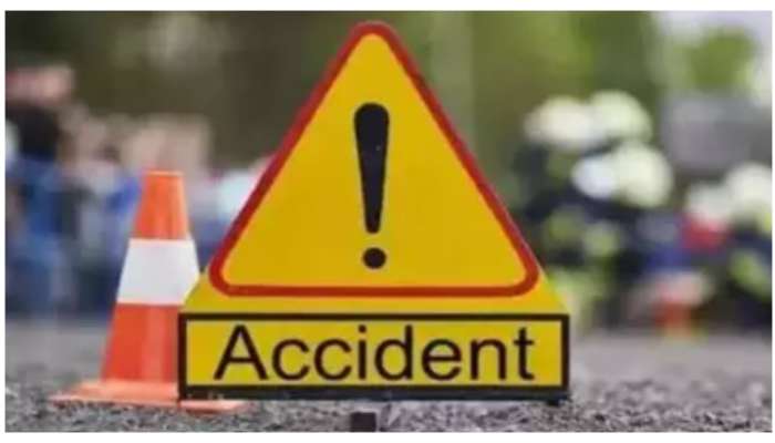 Road Accident: ఘోర రోడ్డు ప్రమాదం.. ఆగి ఉన్న లారీని ఢీకొట్టిన టెంపో నలుగురు మృతి, 10 మందికి తీవ్ర గాయాలు..