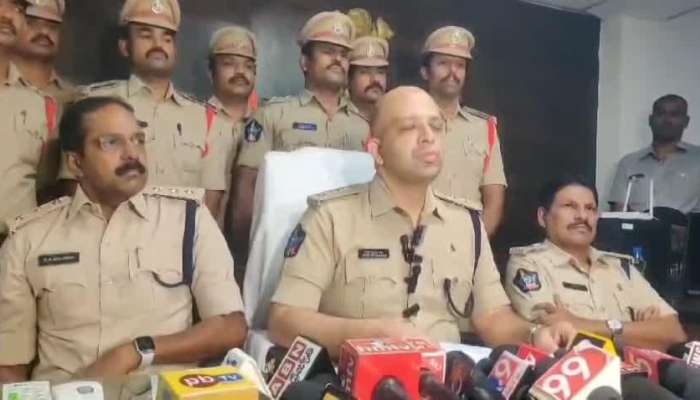 AP Police Arrests Son In Law Case Of Dead Body Parcel In West Godavari Rv