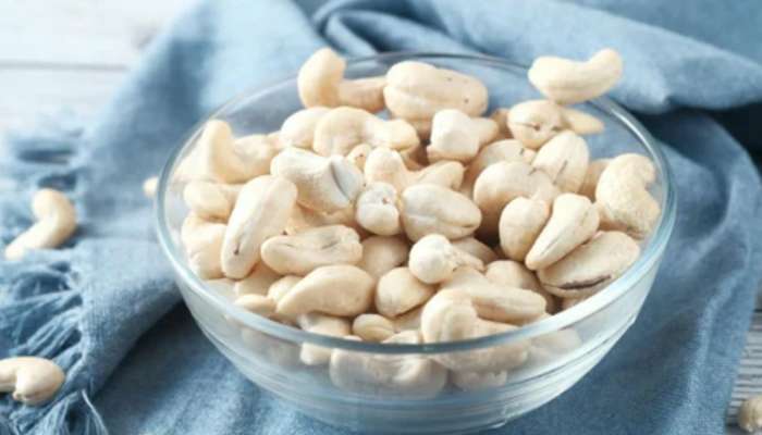 Soaked Cashew Nuts: నానబెట్టిన జీడిపప్పును తింటే ఇన్ని లాభాలా.. వెంటనే డైట్‌లో చేర్చుకోండి!!