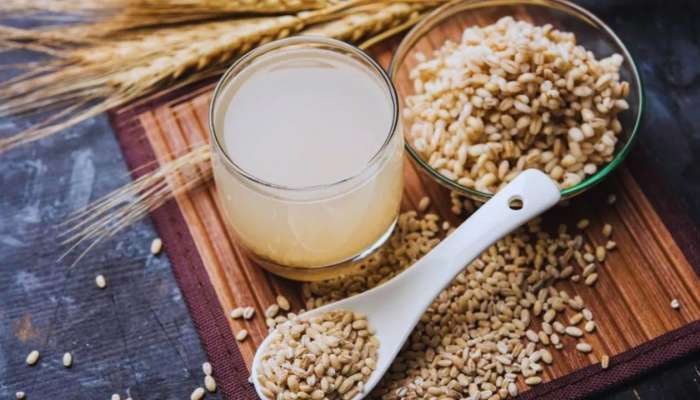 Barley Water: బార్లీ నీరు కేవలం శరీరానికి చలువ మాత్రమే కాదు ఈ సమస్యలకు కూడా ఔషధం..!