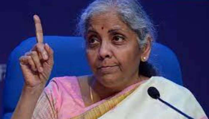  Budget 2025: మధ్యతరగతి ఉద్యోగులకు భారీ శుభవార్త.. రూ. 12 లక్షల వరకు ఆదాయపు పన్ను  మినహాయింపు