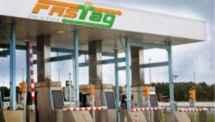 Toll Pass System: కొత్తగా టోల్ పాస్‌లు, ఏడాదికి 3 వేలతో ఎన్ని సార్లయినా ఎక్కడైనా తిరగొచ్చు