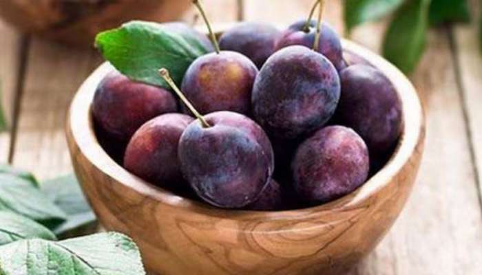 Plum Fruit: ప్లం పండు తింటే ఈ వ్యాధులన్నీ మటుమాయం...!