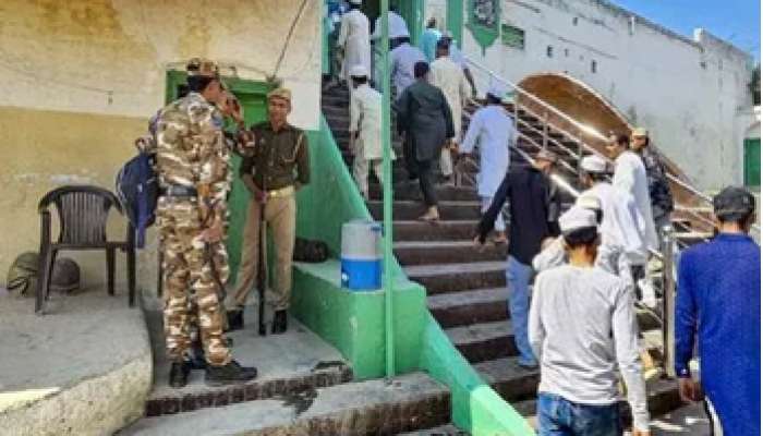 Holi Dispute: హోలీ రోజున ఆ మసీదులకు ముసుగులు, సమస్య పరిష్కారమౌతుందా