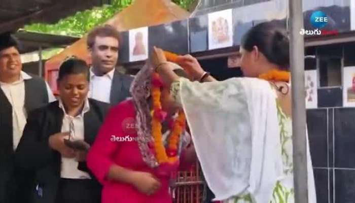 Two girls marrige in badaun court premises uttar pradesh 