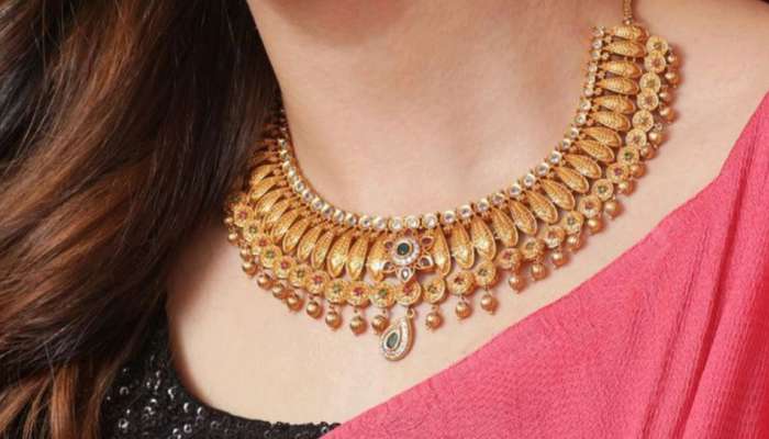 Gold Rate: బంగారం ధరలు తగ్గుతున్నాయోచ్ ..స్వల్పంగా తగ్గిన పసిడి ధర..మే 17వ తేదీ శనివారం ధరలు ఎలా ఉన్నాయంటే? 