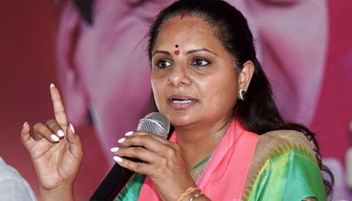 MLC Kavitha: తన తండ్రికి నోటీసుల జారీపై ఎమ్మెల్సీ కల్వకుంట్ల కవిత ఆగ్రహం