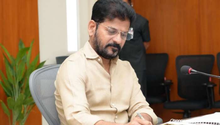 Telangana Cabinet: కేబినెట్ మంత్రి వర్గ విస్తరణకు కాంగ్రెస్ హైకమాండ్ గ్రీన్ సిగ్నల్.. ఆ రోజే నేతల ప్రమాణ స్వీకారం..?..